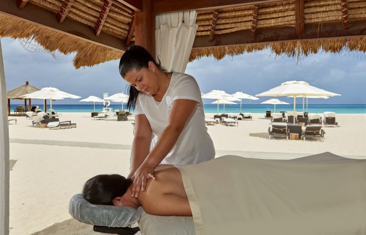 Massage beach cabana