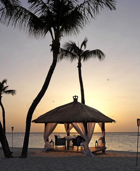 Romantic Dinner on the beach for Two