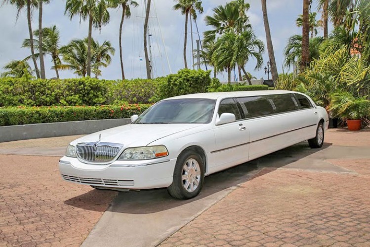 Lincoln Limousine, One Way Private Airport Transfer
