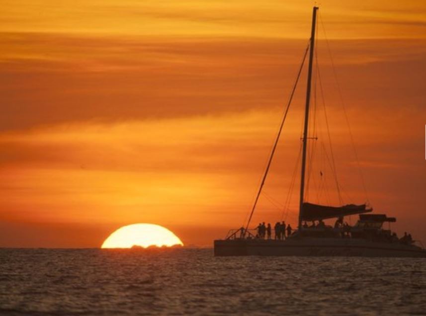 sunset catamaran tour aruba